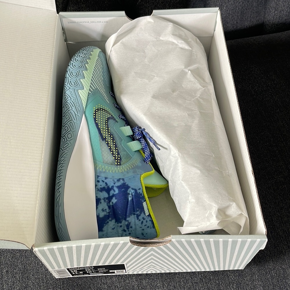 Nike Kyrie Flytrap V Size 10 - Brand New with Box Ocean Cube / Deep Royal Blue
